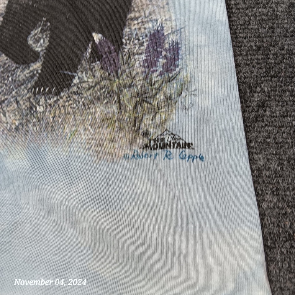 Vintage The Mountain Shirt Adult Medium Blue Grizzly Bears Cubs Robert Apple - Picture 2 of 6